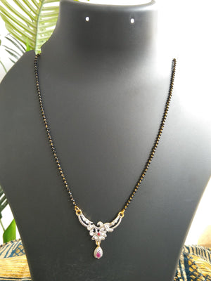 round pink black chain